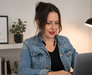 Hélène blanc sec communication